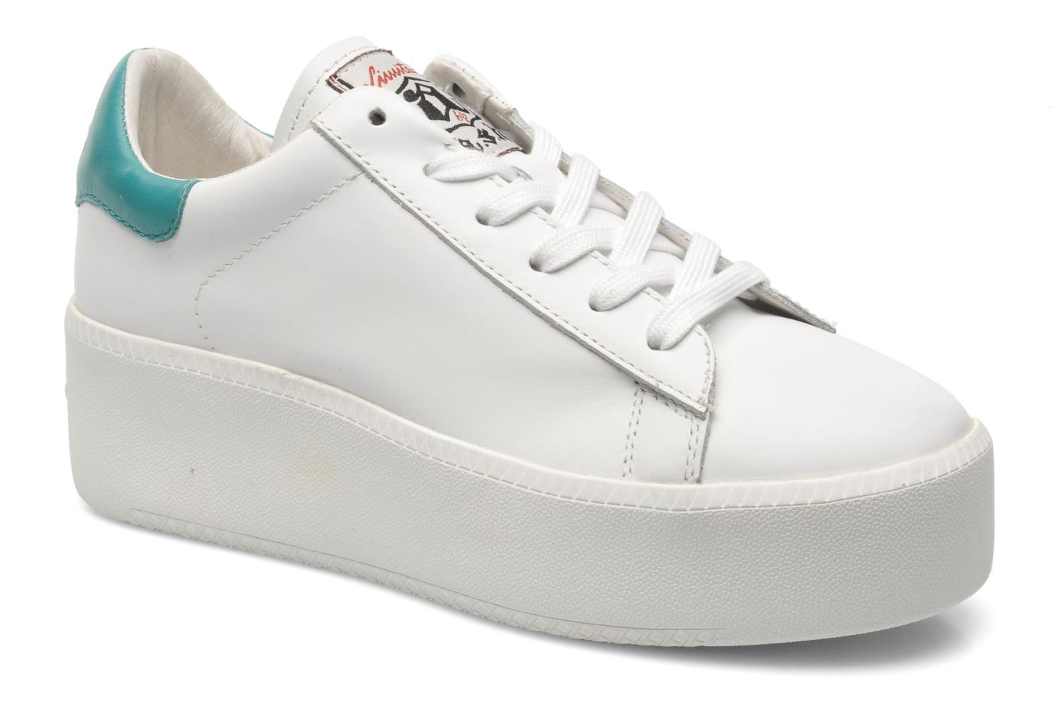 Ash Cult Trainers in White at Sarenza (208433)