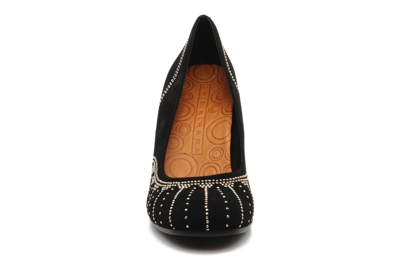 Chie Mihara Quilia (Black) - High heels chez Sarenza (109235)